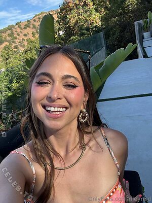 Riley Reid Nude Photos