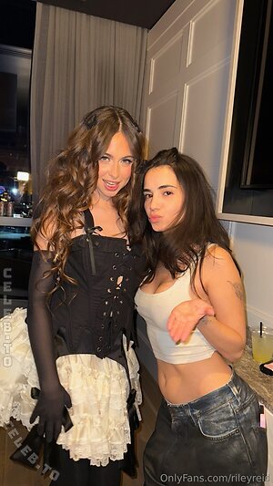 Riley Reid Nude Leaked Photo #291