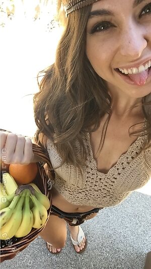 Riley Reid Nude Leaked Photo #380
