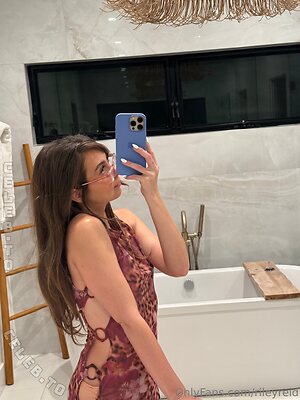 Riley Reid Nude Leaked Photo #432