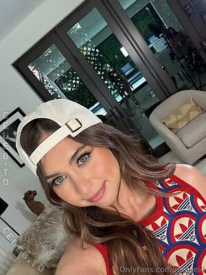 Riley Reid photo