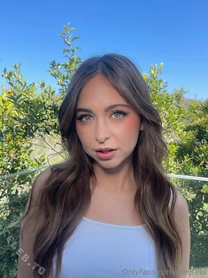 Riley Reid photo