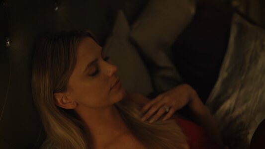 Riley Voelkel leaked photo #13
