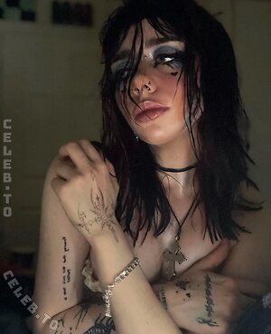 Rio Lawlor Nude Leaked Photo #4