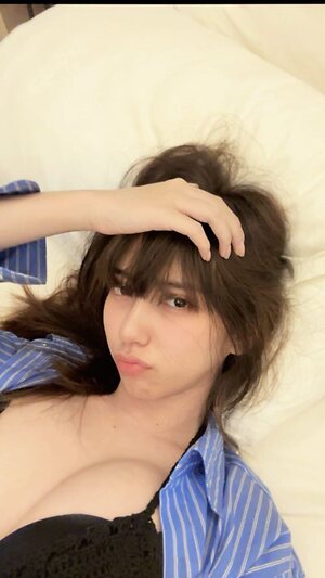 risaatjan Nude Leaked Photo #8