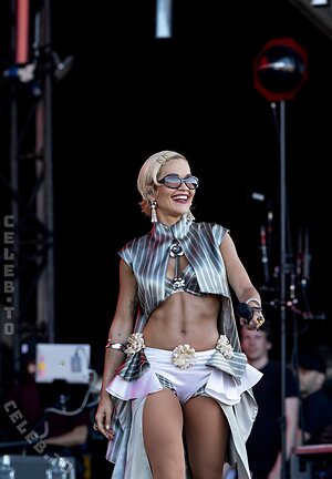 Rita Ora photo