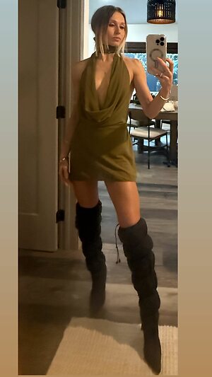 Rita Volk leaked photo #7