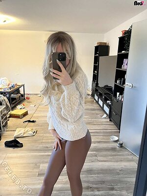River4U Nude Leaked Photo #4