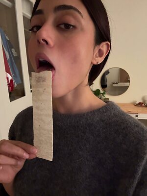 Riya Kohli leaked photo #14