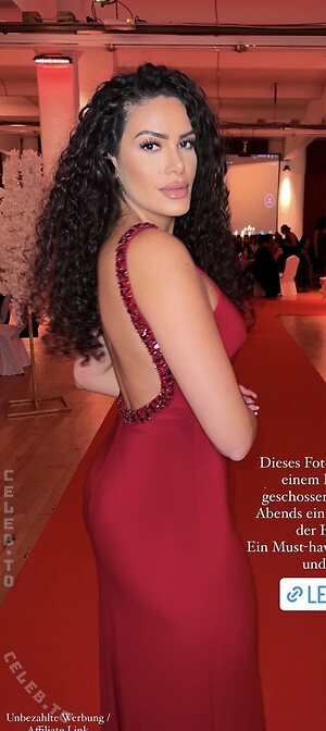 Roaya_Soraya photo