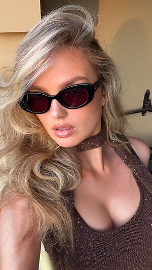 Romee Strijd collection leaked photo #20
