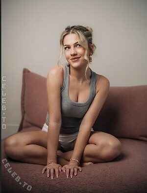 Romina Jana Nude Leaked Photo #4