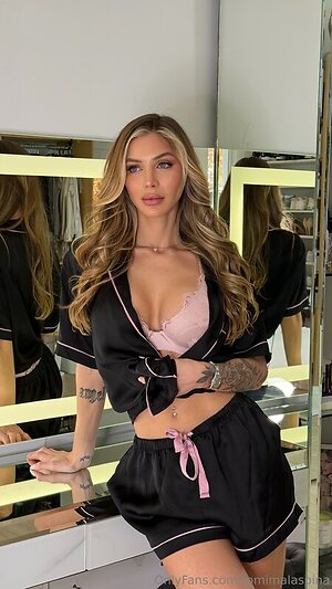 Romina Malaspina leaked photo #262
