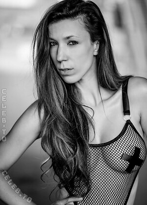 Romina Nude Leaked Photo #10