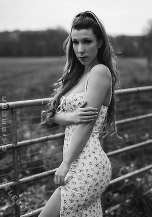 Romina Nude Leaked Photo #13