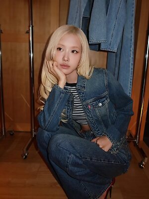 Rosé leaked photo #43