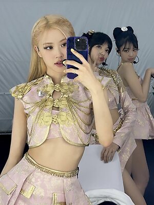 Rosé leaked photo #69