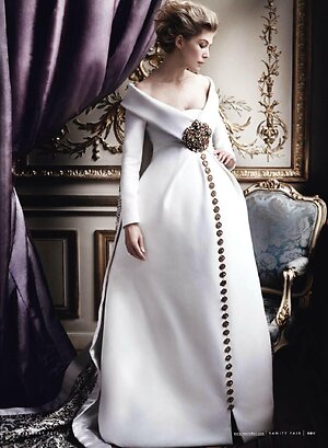 Rosamund Pike leaked photo #21