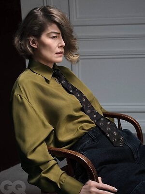 Rosamund Pike leaked photo #44