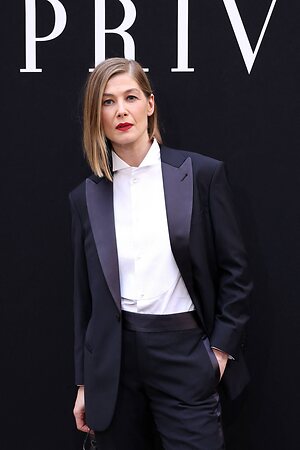 Rosamund Pike leaked photo #51