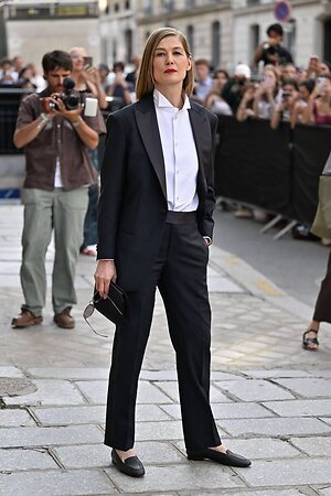 Rosamund Pike leaked photo #58