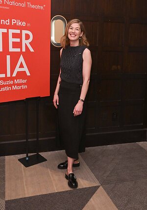 Rosamund Pike leaked photo #62
