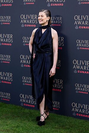 Rosamund Pike leaked photo #121