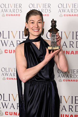 Rosamund Pike leaked photo #123