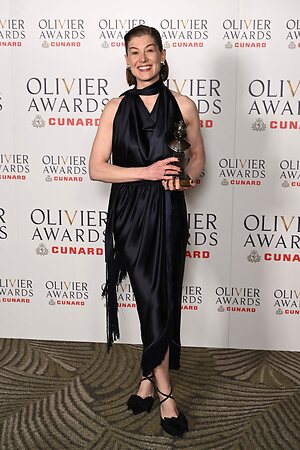 Rosamund Pike leaked photo #124