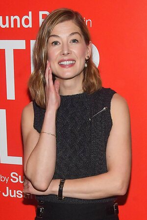 Rosamund Pike leaked photo #139