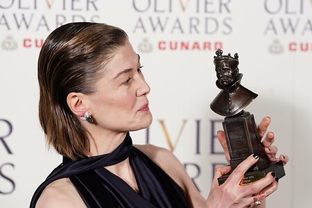 Rosamund Pike leaked photo #165