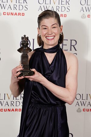 Rosamund Pike leaked photo #166