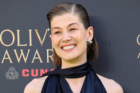 Rosamund Pike leaked photo #175