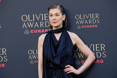 Rosamund Pike leaked photo #177