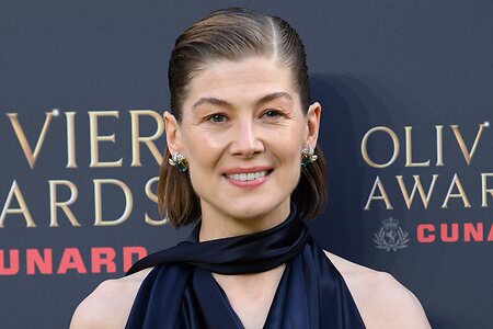 Rosamund Pike leaked photo #178