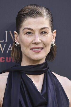 Rosamund Pike leaked photo #185