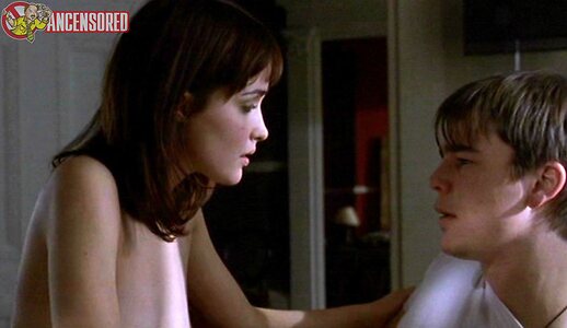 Rose Byrne leaked photo #94