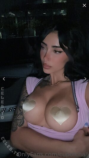 Rose Zara / cupofchaii photo