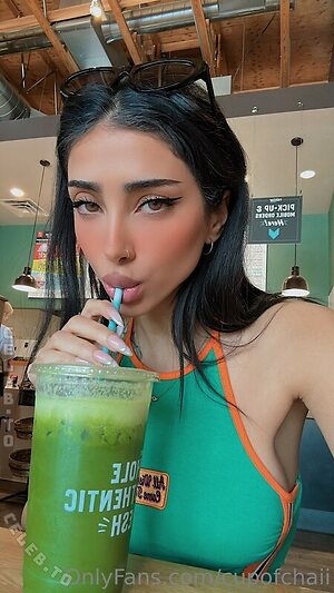 Rose Zara / cupofchaii photo