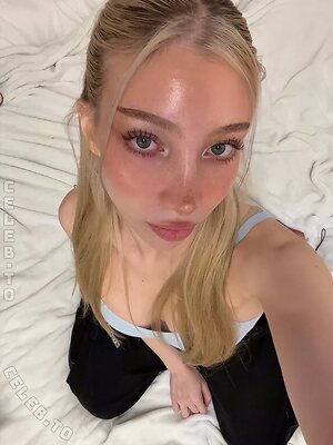 Rosegnlz Nude Leaked Photo #3