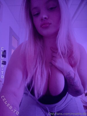 Roselin.de Nude Leaked Photo #2