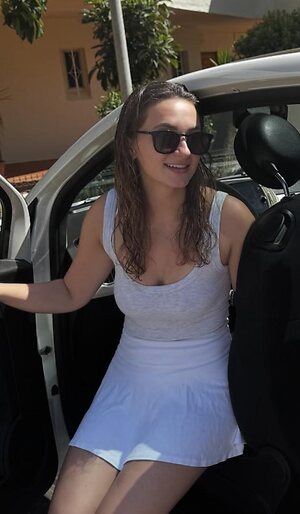 Rosie Bentham leaked photo #11
