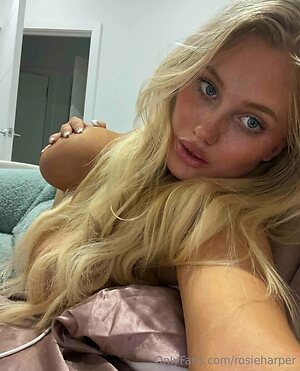 RosieMayHarper leaked photo #30