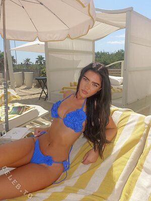 Roxanarosuu photo