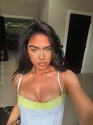 Roxanarosuu photo