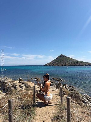 Roxanarosuu Nude Leaked Photo #109
