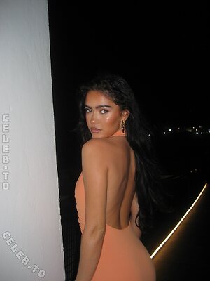 Roxanarosuu photo