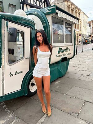 Roxanarosuu photo