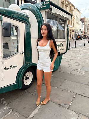 Roxanarosuu photo