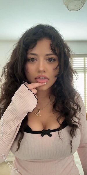 Roxy Mya / rxy.bb Nude Leaked Photo #7